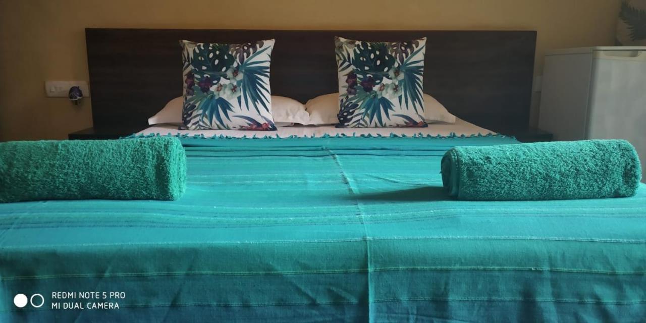 Hotel Bonanza Бага Экстерьер фото